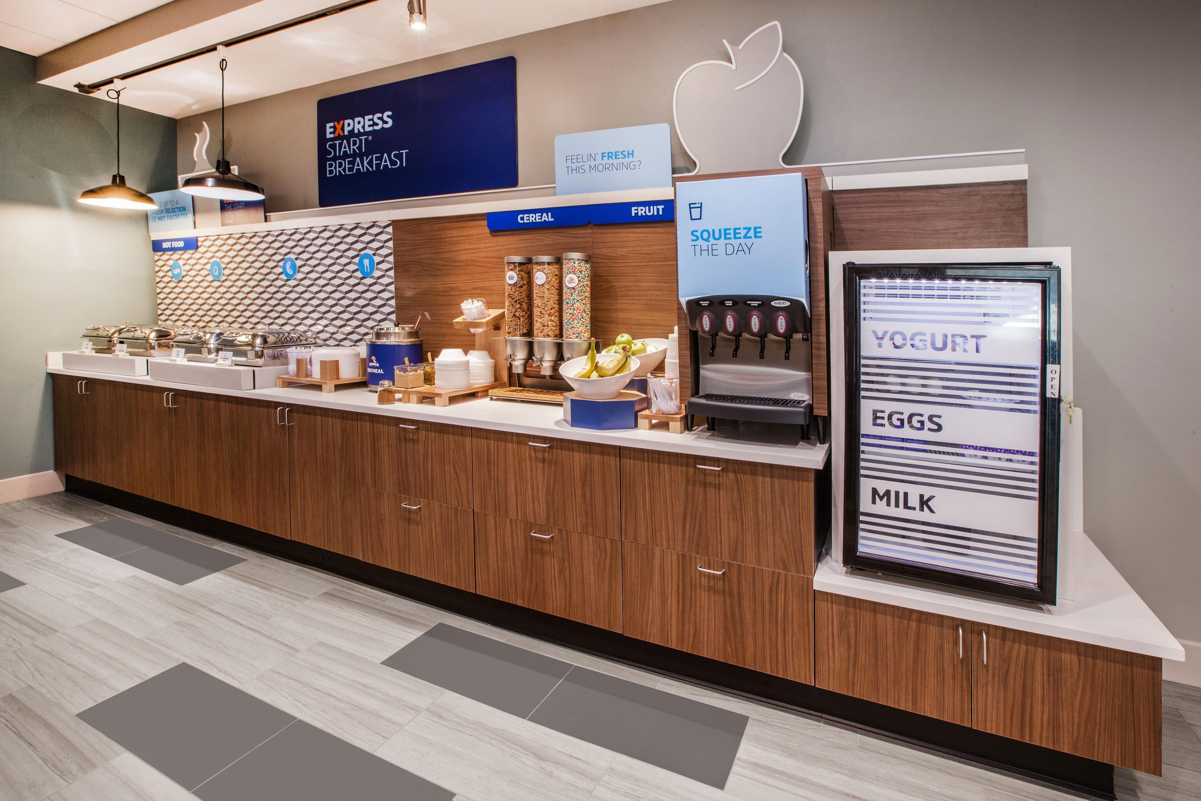 Express & Northwest By Ihg Hotel Emporia